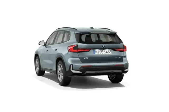 BMW X1 view 2