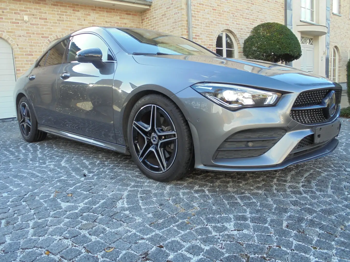 Mercedes-Benz CLA 180 CLA 180 7G-DCT AMG Line/NAVI/PDC/SFEER VERLI/A CAM Grijs - 2