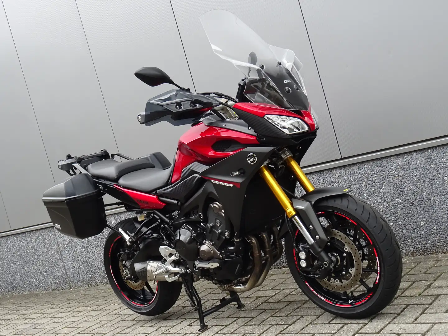 Yamaha Tracer 900 Rood - 2