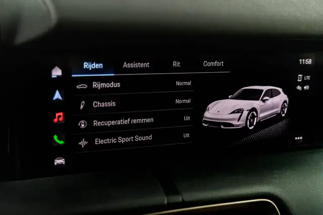 Porsche Taycan view 14