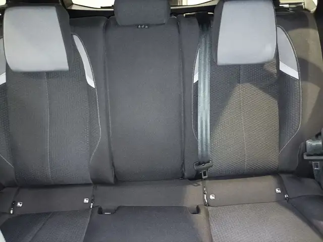 Opel Astra view 15