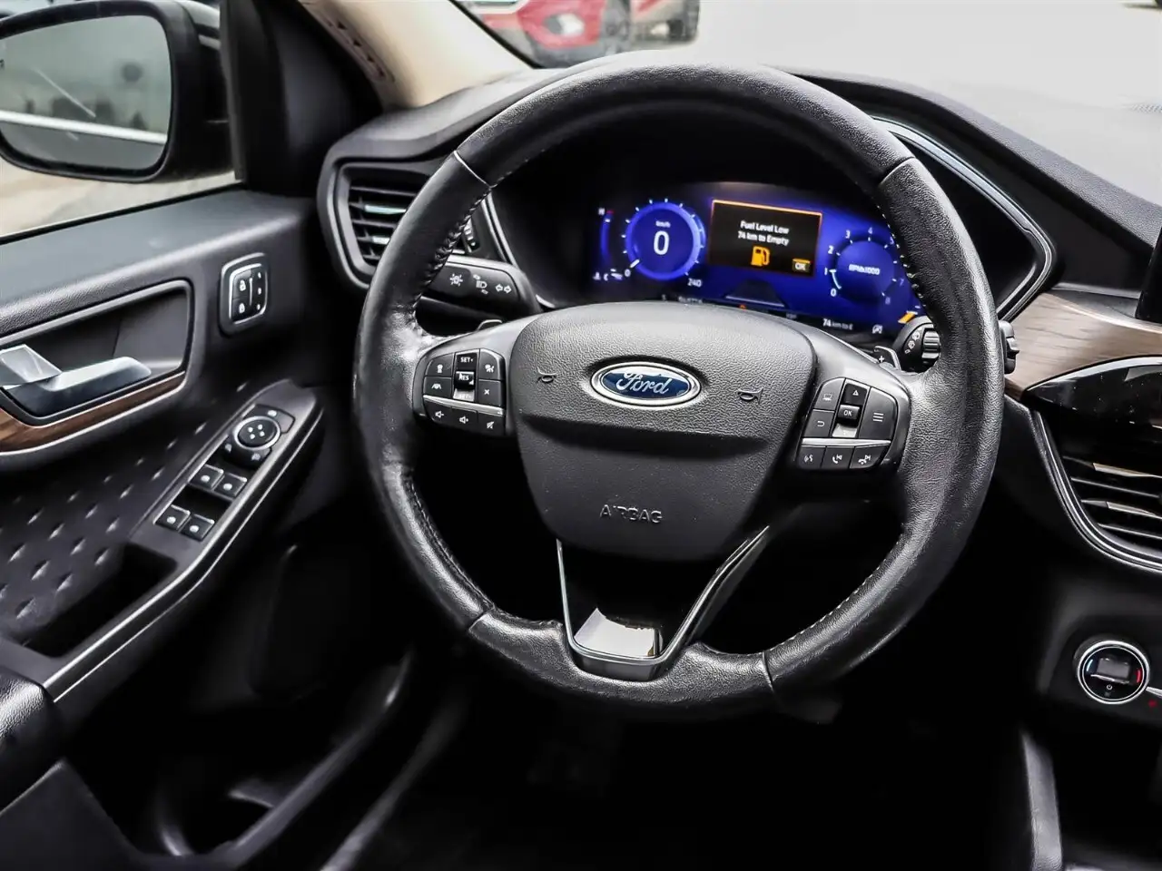 Ford Escape снимка Ford Escape