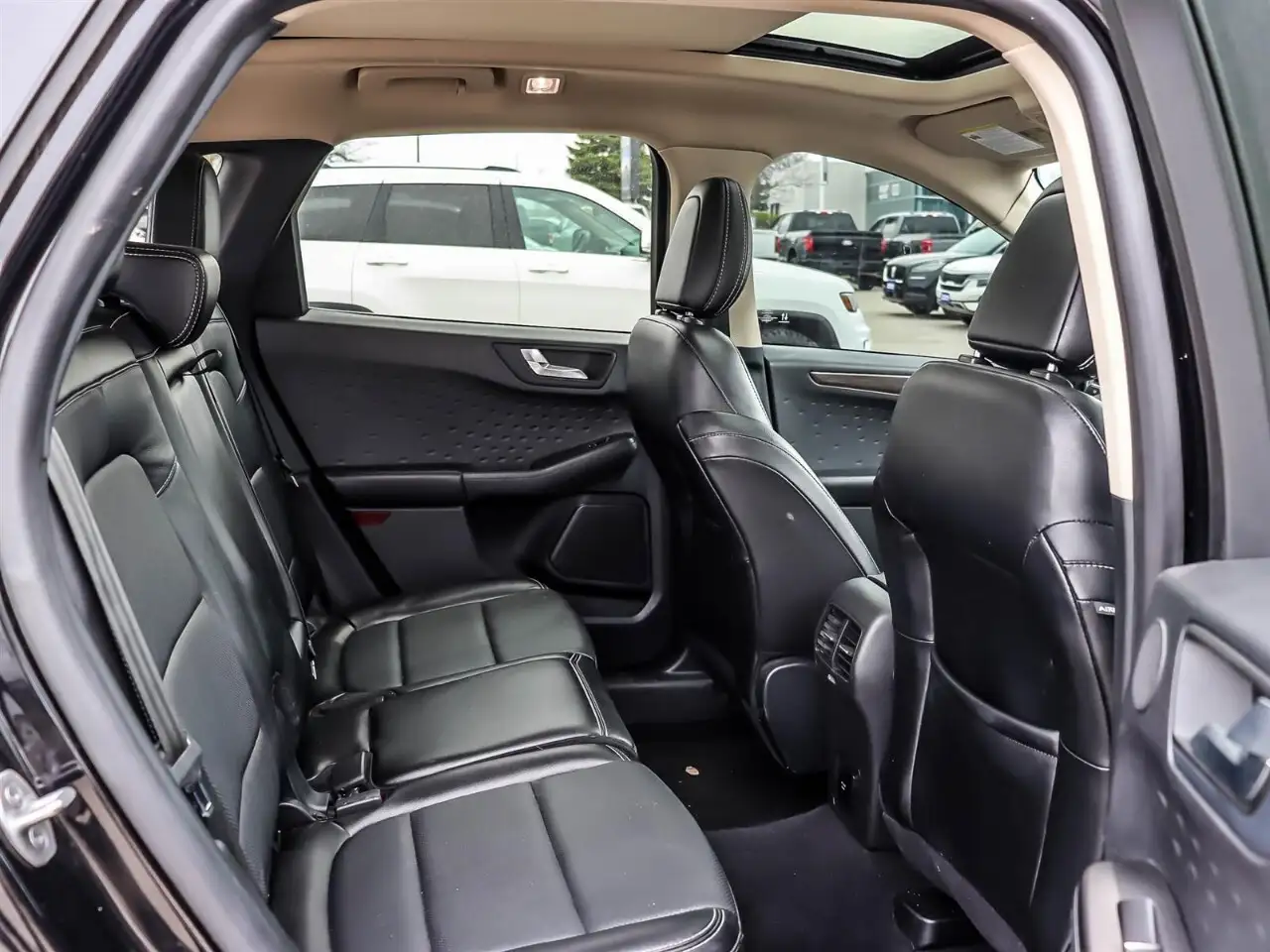Ford Escape снимка Ford Escape