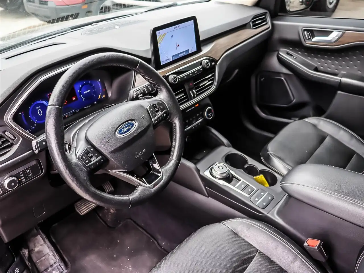 Ford Escape снимка Ford Escape