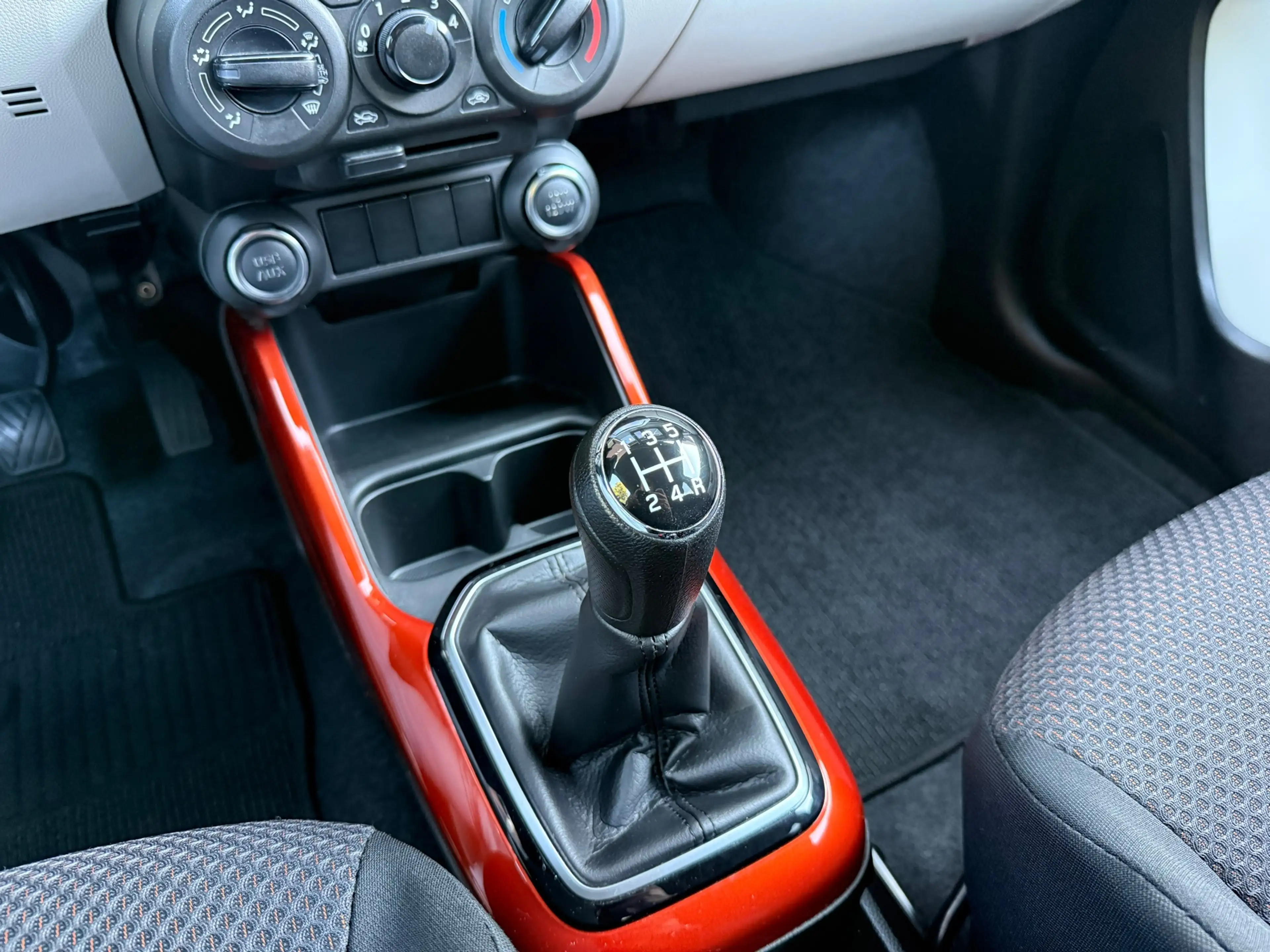 Suzuki Ignis 1.2 Stijl Intro - Camera - Navi - Winterpakket - O — photo 12
