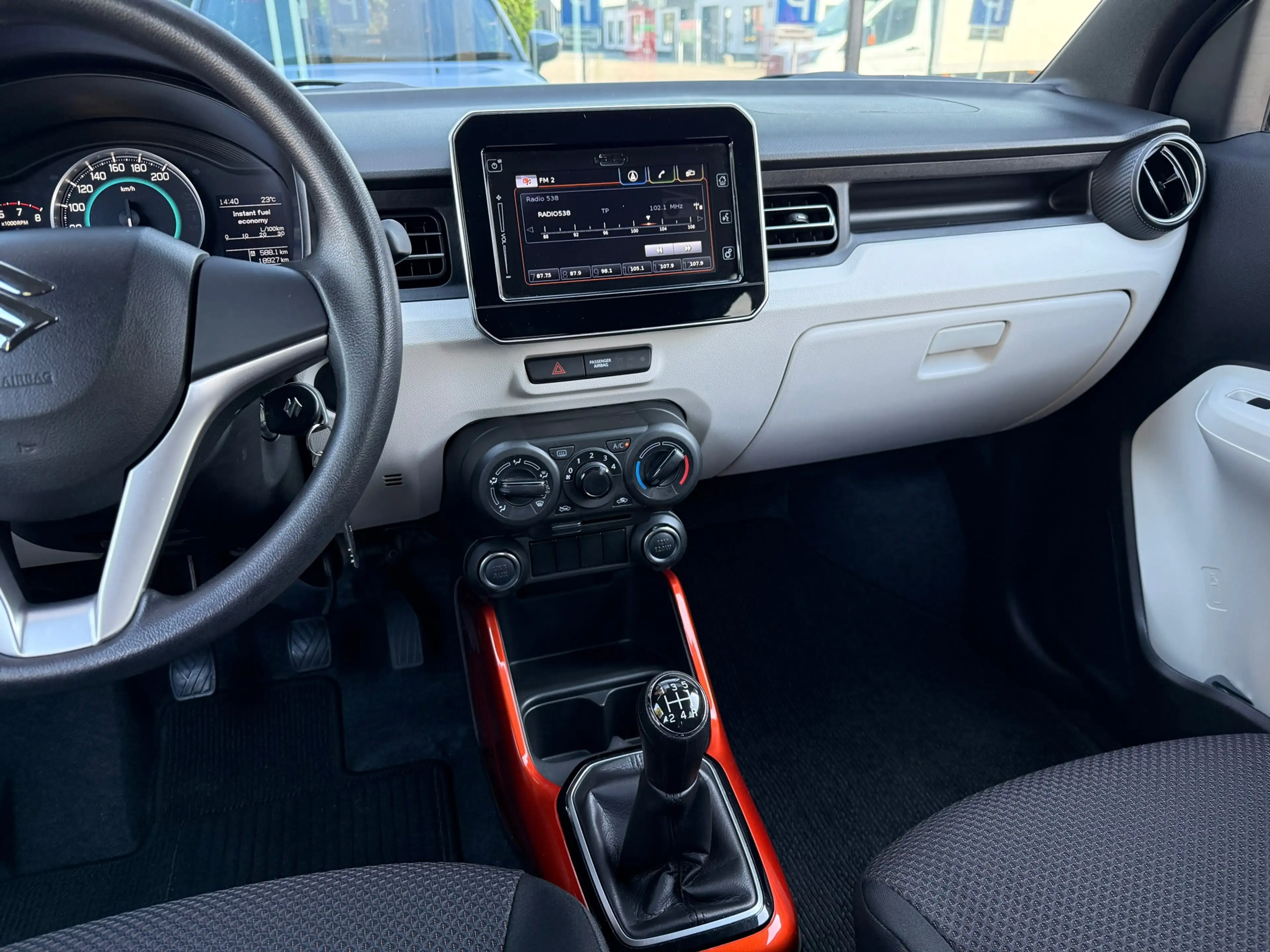 Suzuki Ignis 1.2 Stijl Intro - Camera - Navi - Winterpakket - O — photo 8