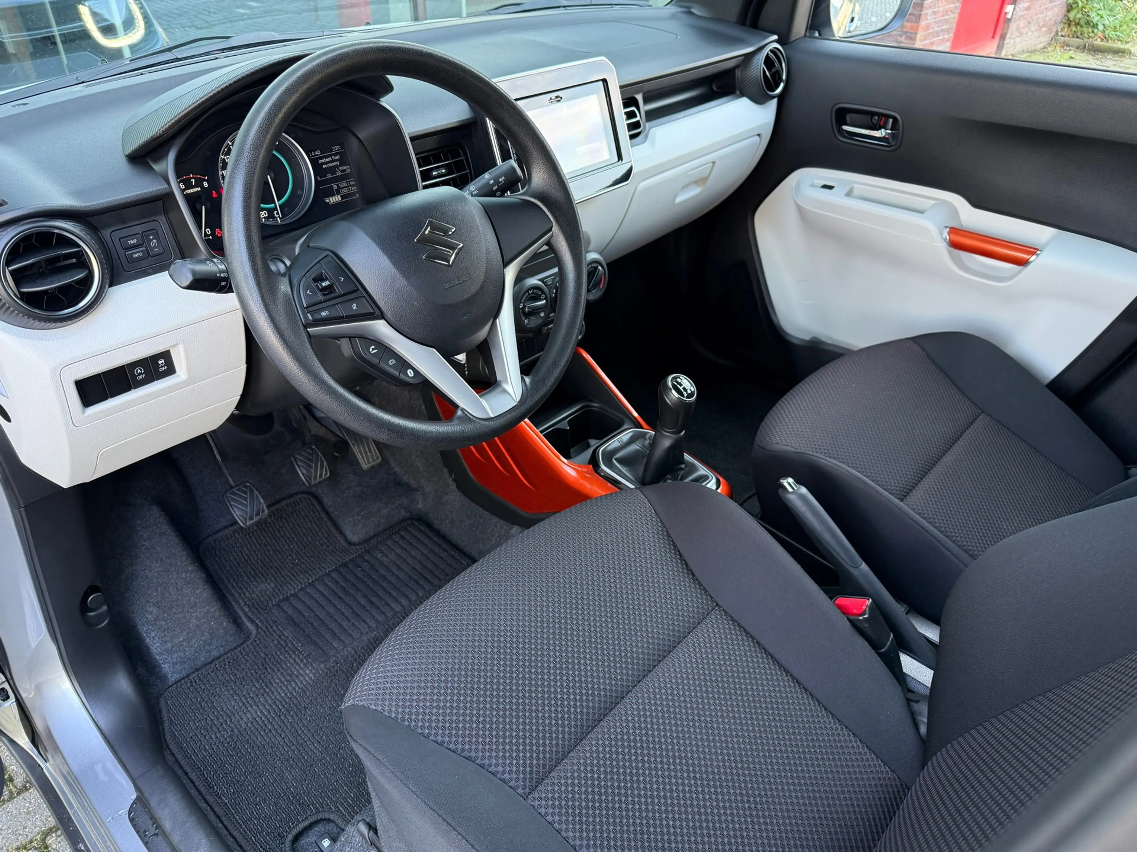 Suzuki Ignis 1.2 Stijl Intro - Camera - Navi - Winterpakket - O — photo 18