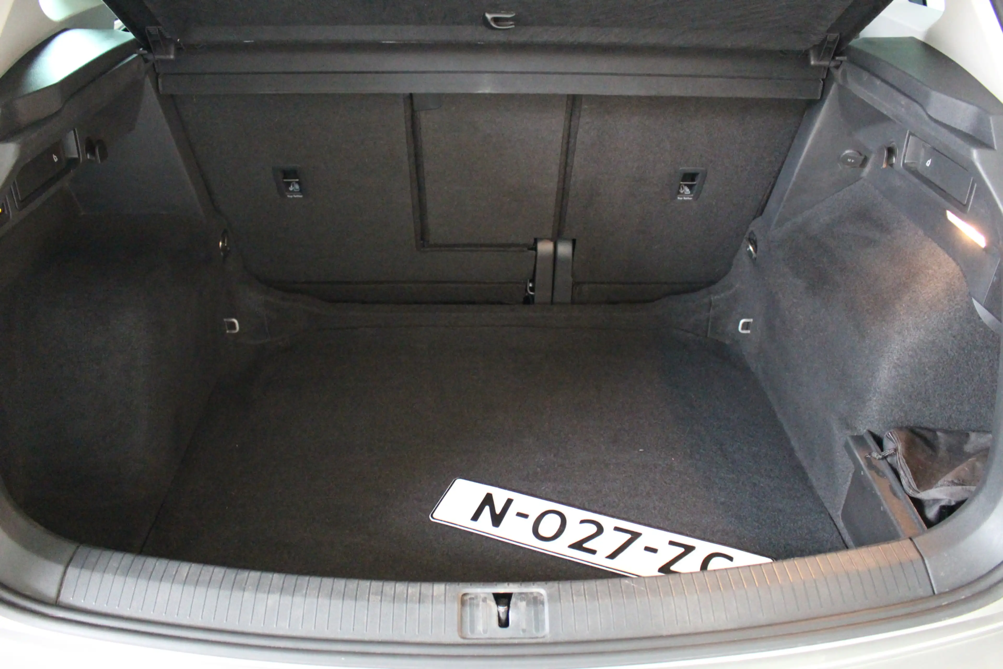 Volkswagen Tiguan 1.5 TSI Comfortline Business Navigatie | Trekhaak — photo 7