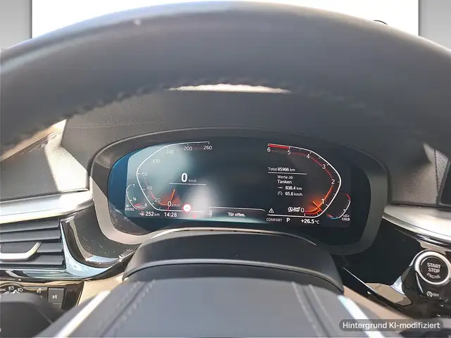BMW 5 Series view 7