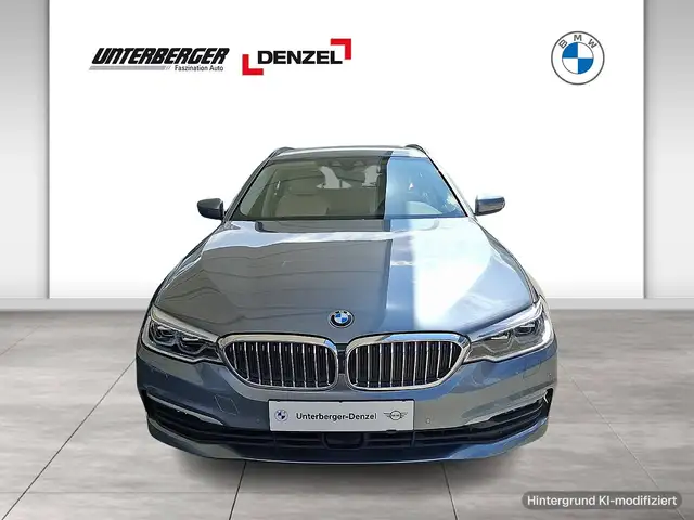 BMW 5 Series view 5