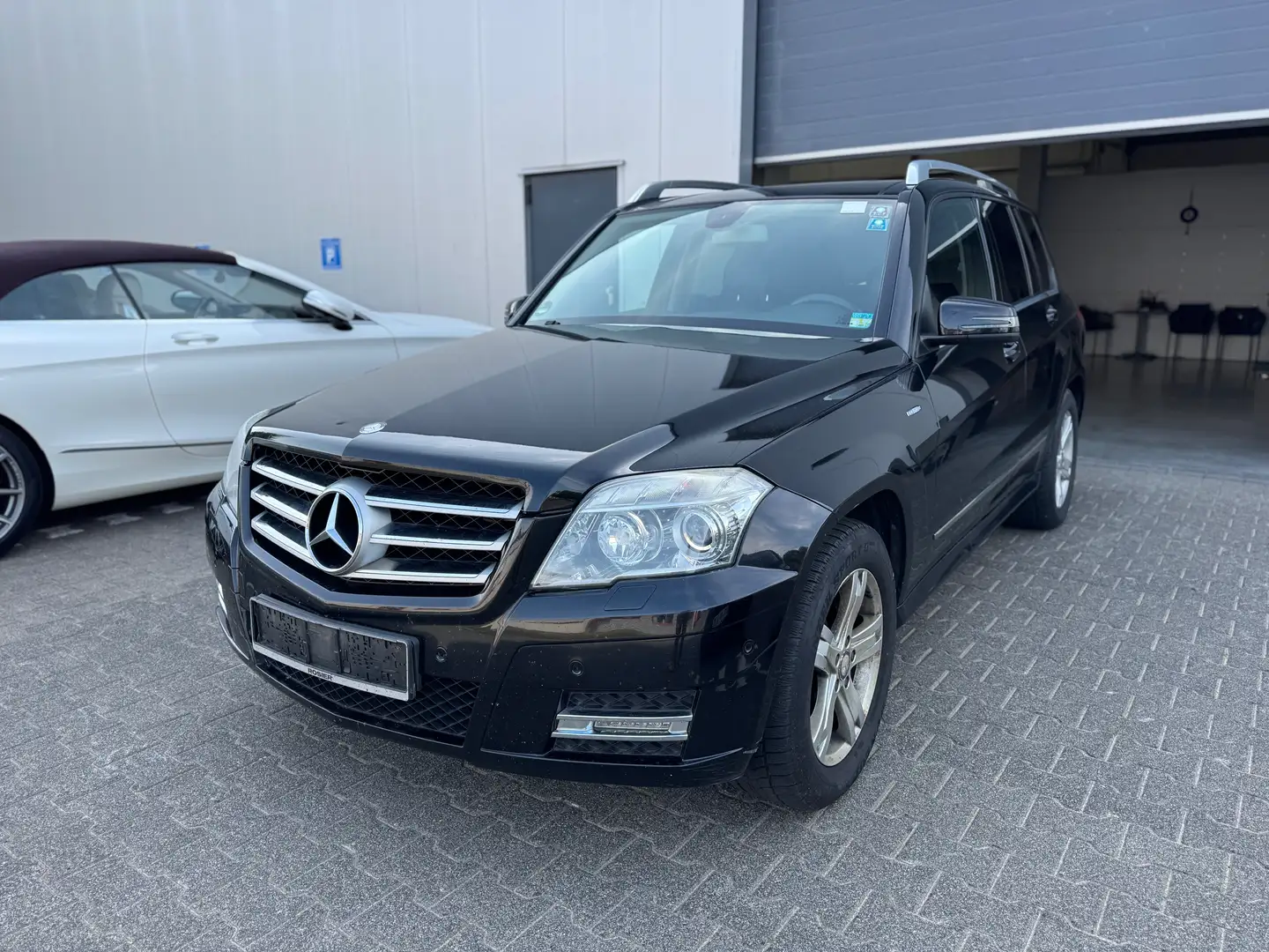 Mercedes-Benz GLK 250 CDI BlueEfficiency 4Matic-TÜV 12.25-LEDER-PANO Noir - 1