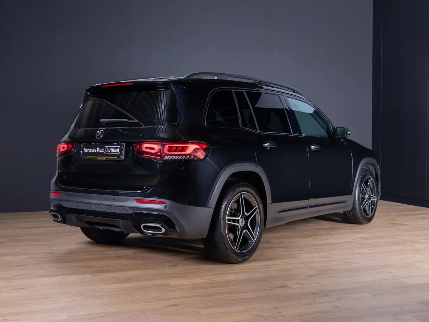 Mercedes-Benz GLB 180 Business Solution PLUS AMG 7p. Panorama dak | Trek Noir - 2