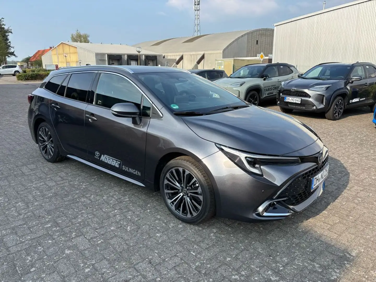 Toyota Corolla 2.0 Hybrid Touring Sports Team Deutschland Gris - 2