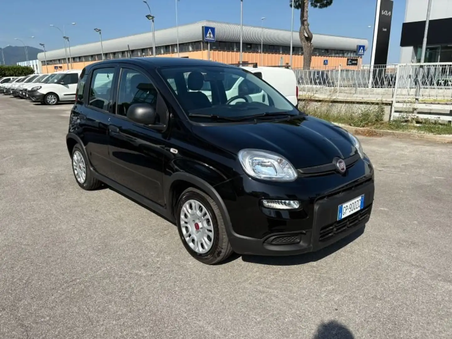 Fiat Panda 1.0 FIREFLY 70CV S&S HYBRID Zwart - 2