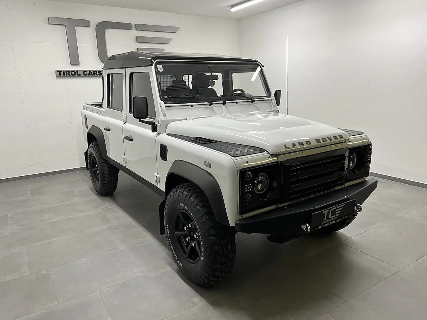 Land Rover Defender Defender 110" Station Wagon 2,4 TD, Pickup, Sof... Weiß - 2