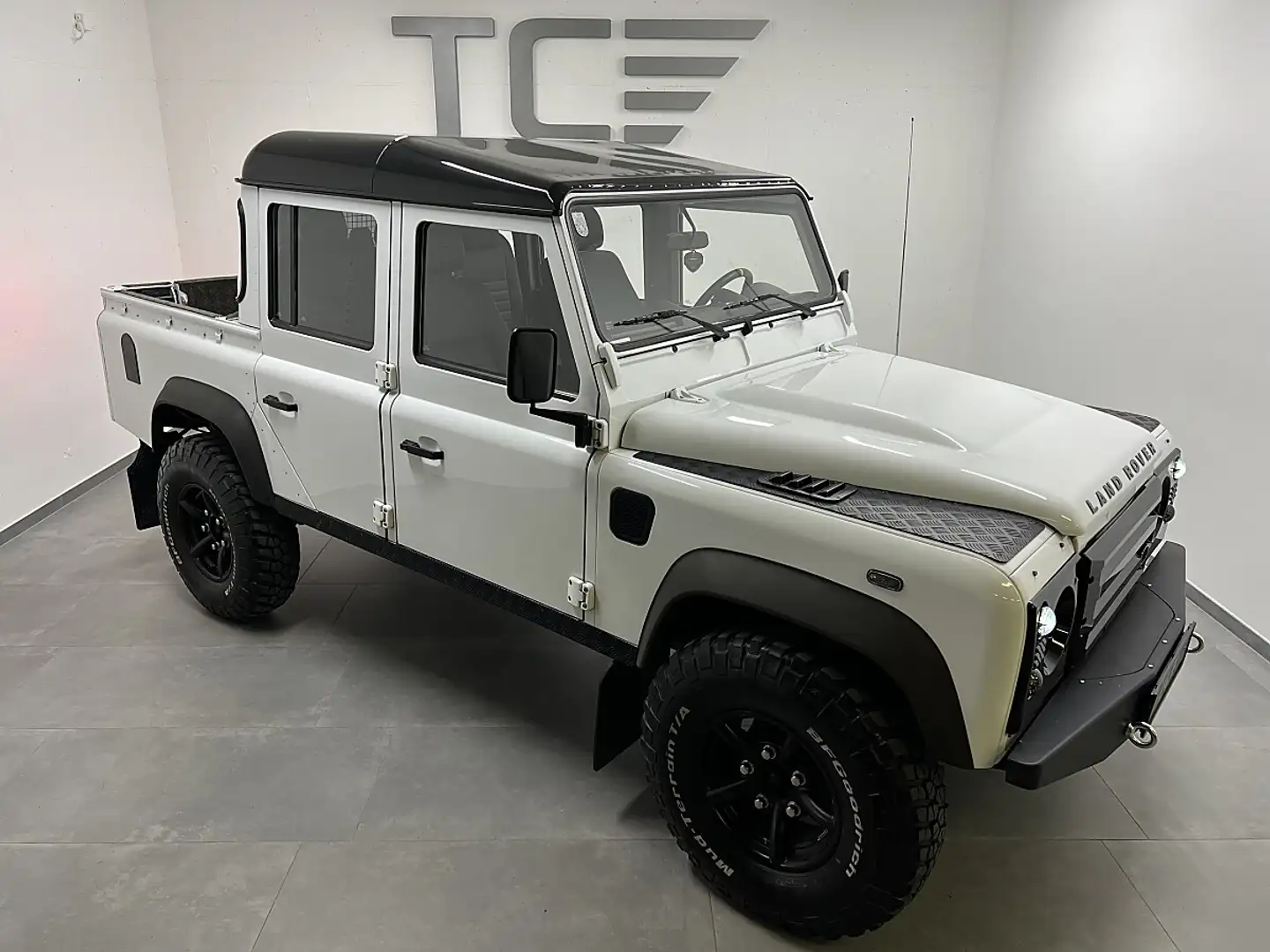 Land Rover Defender Defender 110" Station Wagon 2,4 TD, Pickup, Sof... Weiß - 1