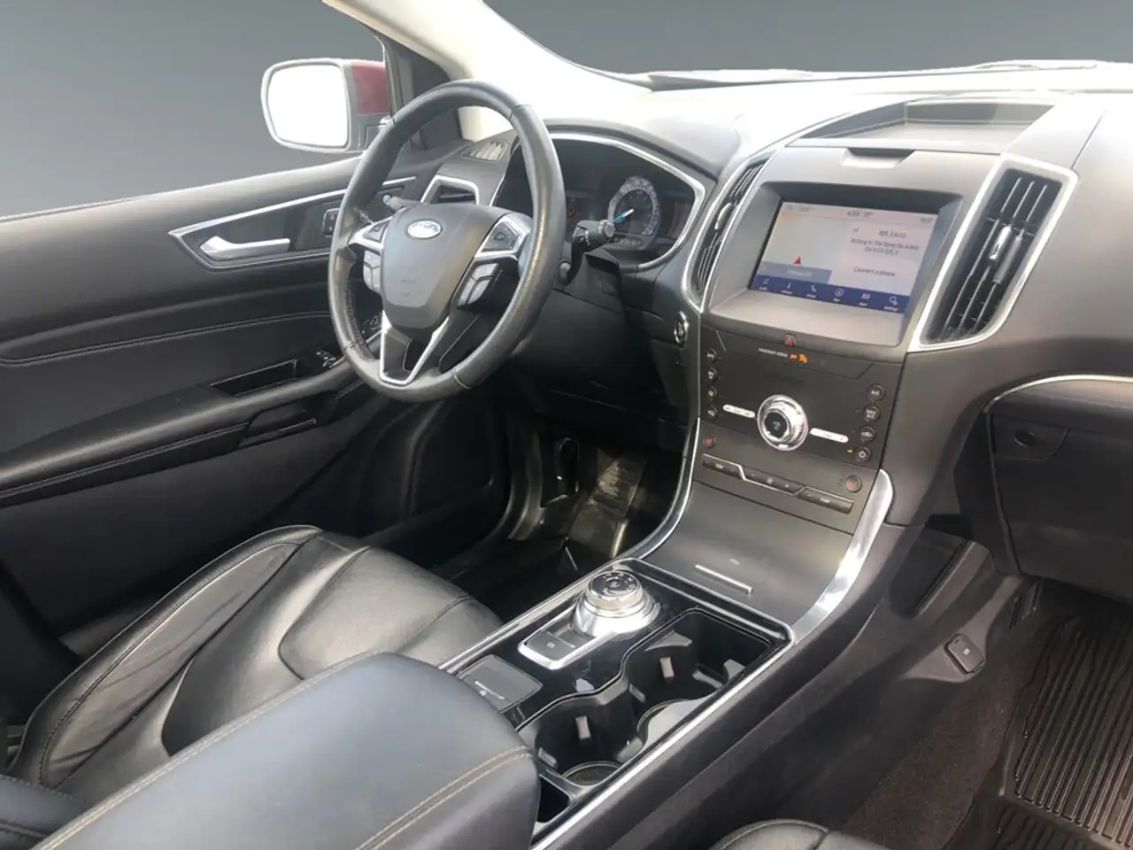 Ford Edge снимка Ford Edge