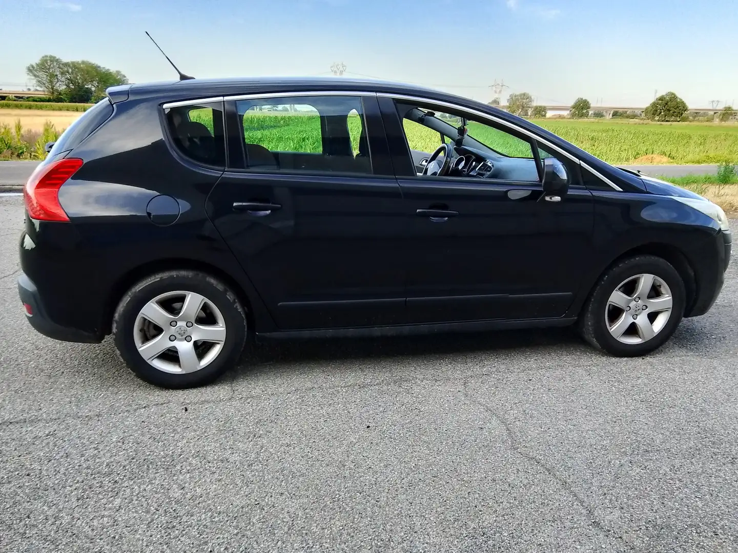 Peugeot 3008 HDi FAP 110 EGS6 Business-Line - 1
