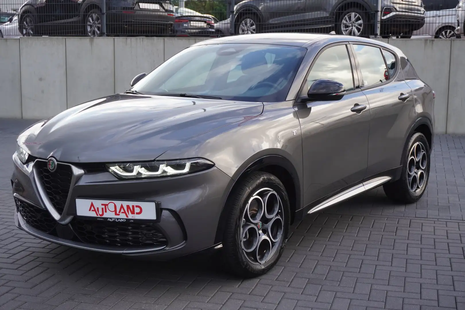 Alfa Romeo Tonale 1.5 VGT mHEV Aut. Matrix ACC Navi Gris - 2