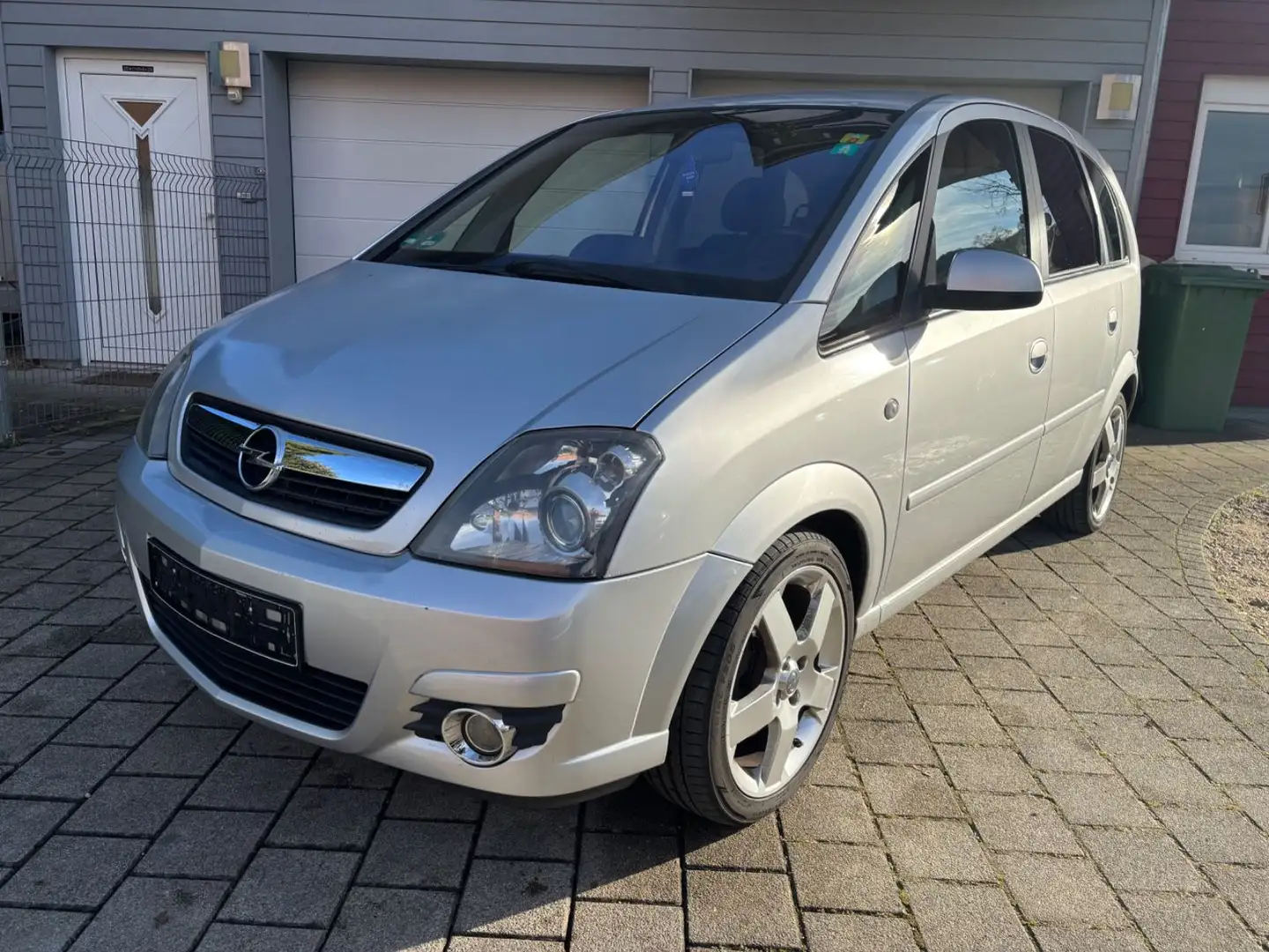 Opel Meriva Innovation "110 Jahre"Tüv Neu Silber - 1