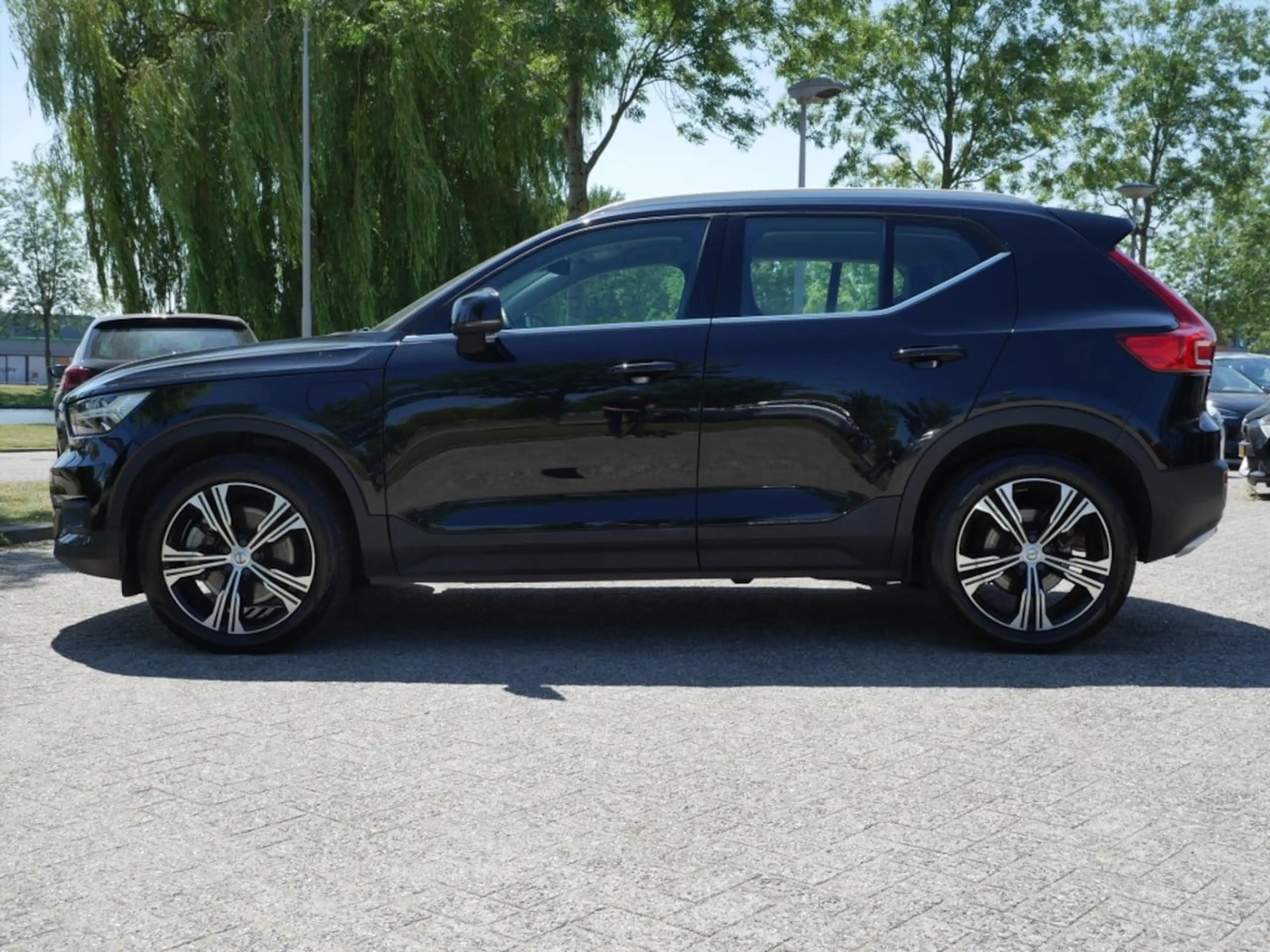 Volvo XC40 1.5 T5 Recharge Business Pro — photo 11