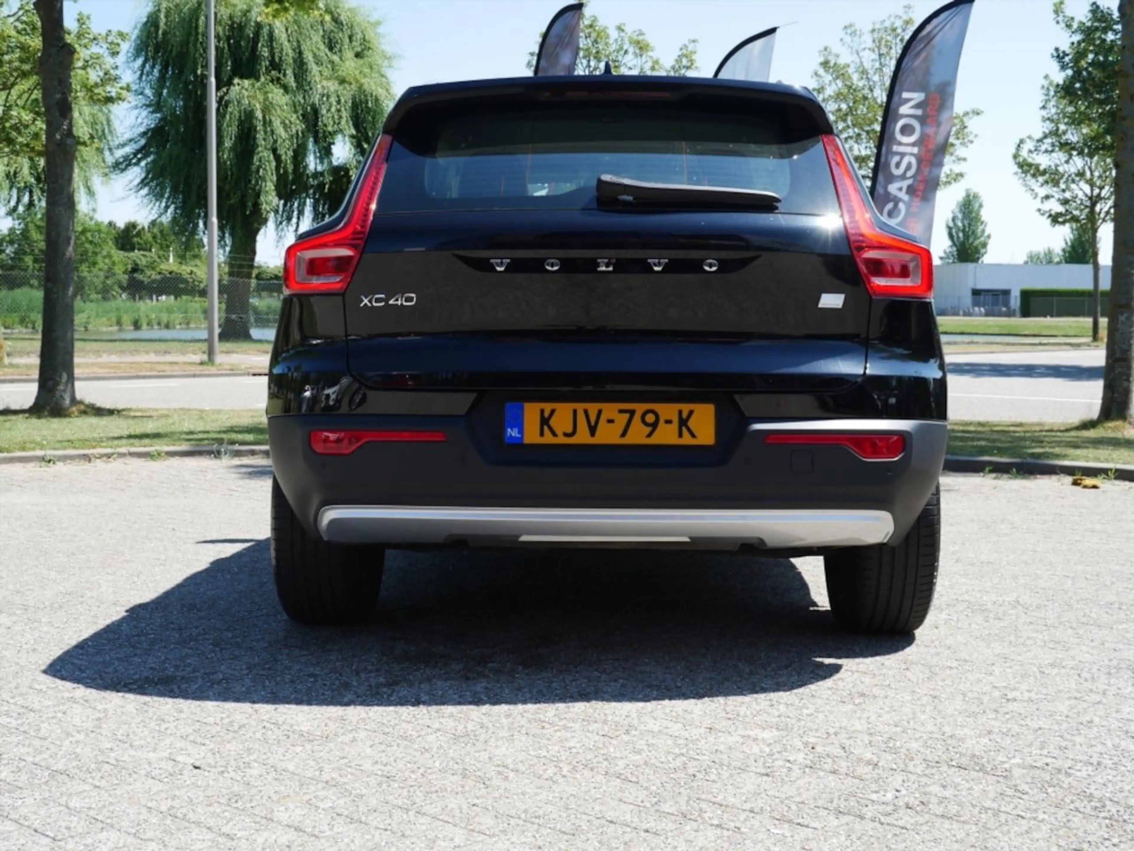 Volvo XC40 1.5 T5 Recharge Business Pro — photo 12