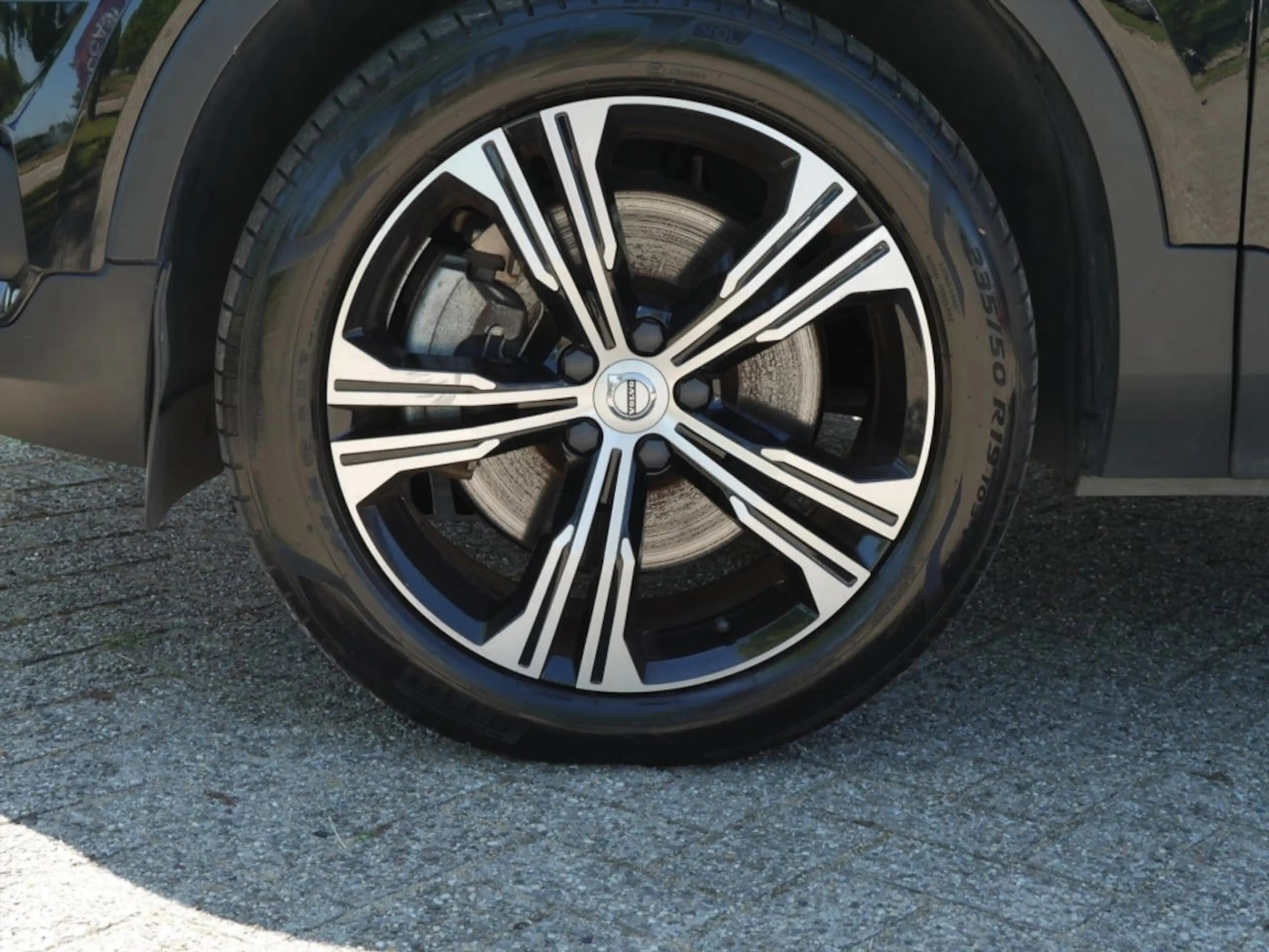 Volvo XC40 1.5 T5 Recharge Business Pro — photo 15