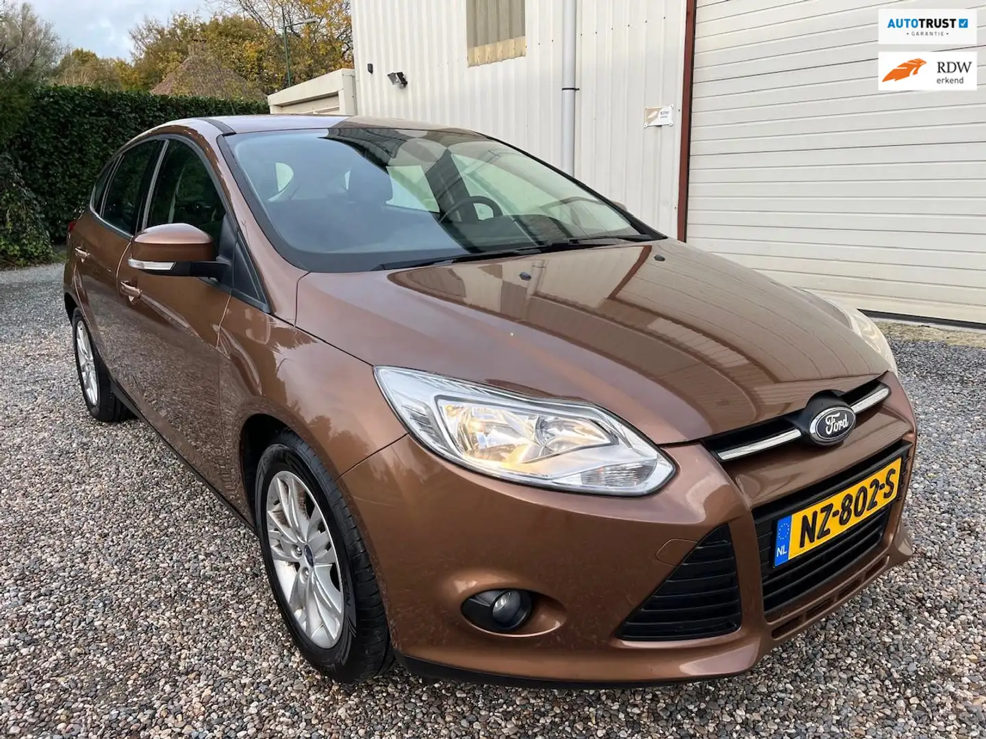 Ford Focus 1.0 EcoBoost Edition Plus NEW-DISTRIBUTIERIEM.CRUI Bruin - 1