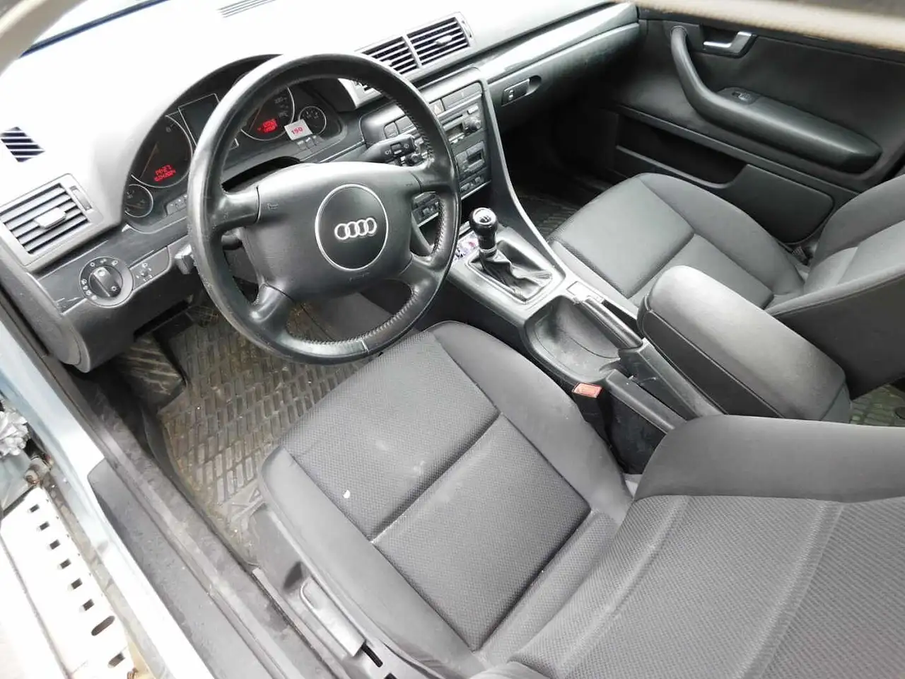 Audi A4 2.0, foto 5