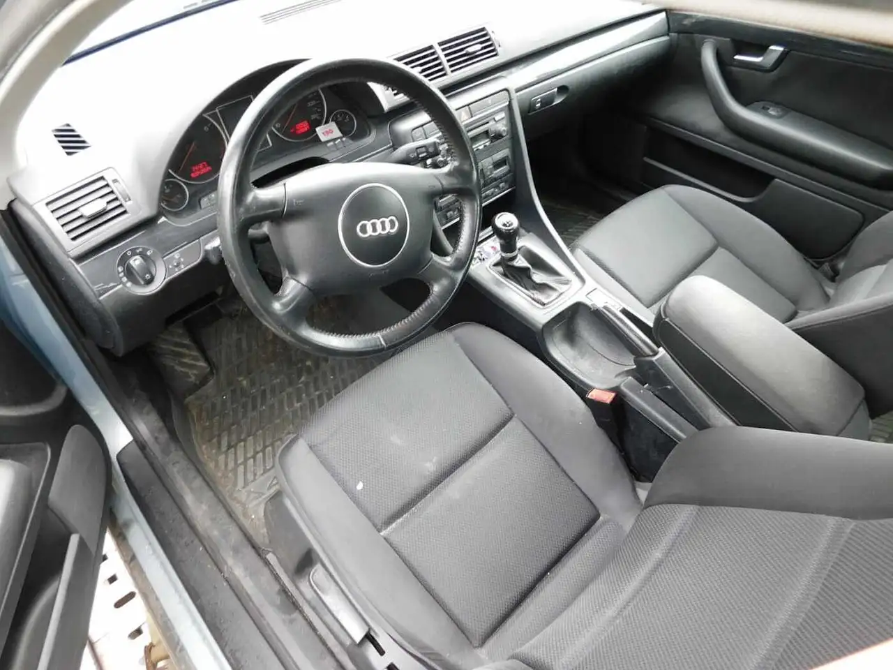 Audi A4 2.0, foto 7