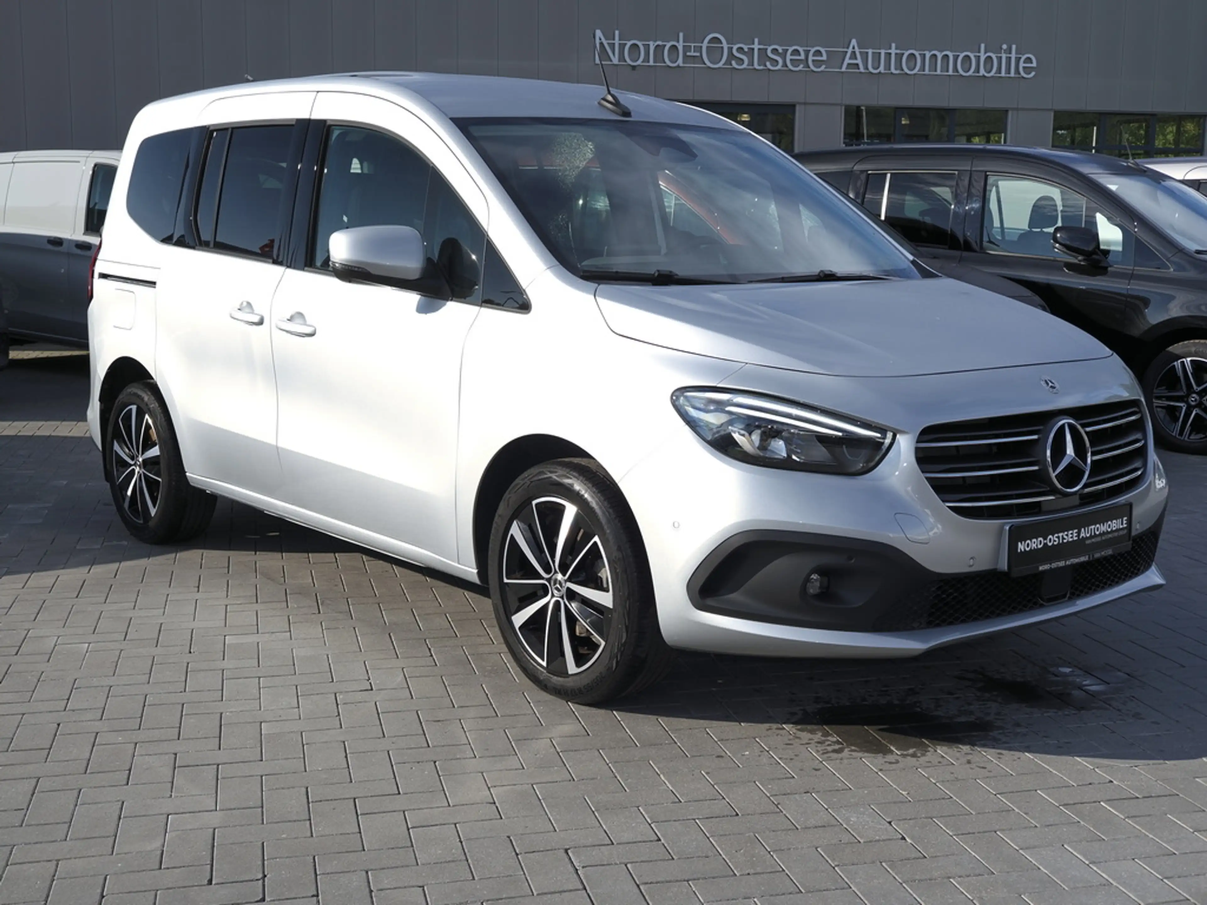 Mercedes-Benz T-Class T 180 PROGRESSIVE 5 SITZE 7G-TRONIC MBUX KAMERA — photo 5