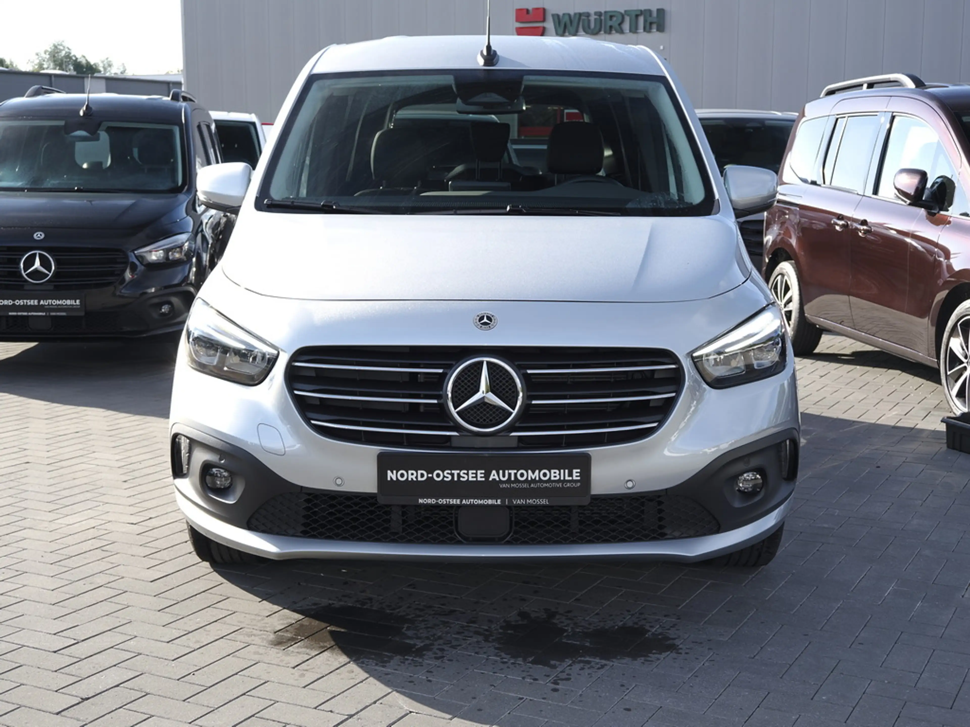 Mercedes-Benz T-Class T 180 PROGRESSIVE 5 SITZE 7G-TRONIC MBUX KAMERA — photo 4