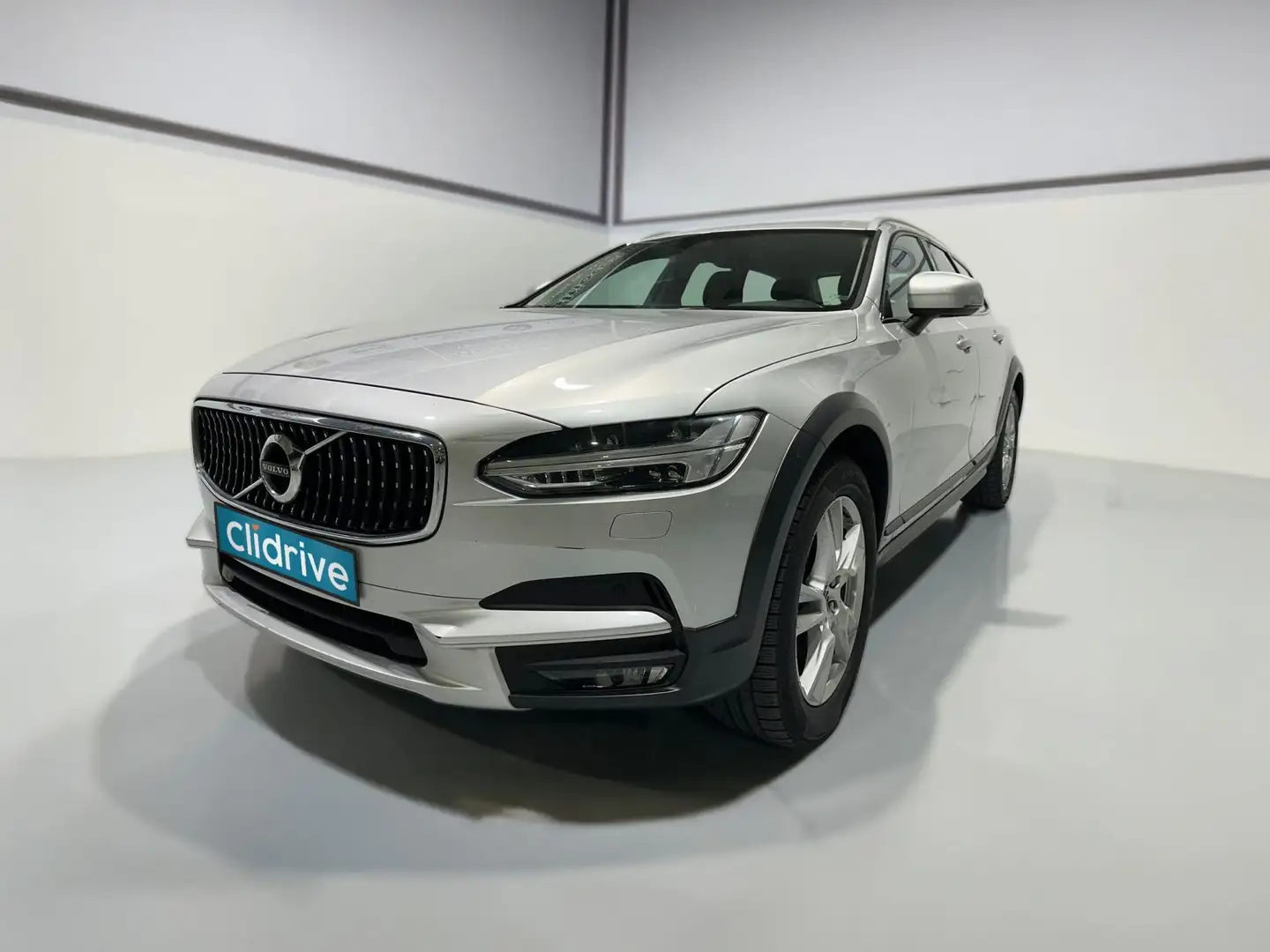 Volvo V90 Cross Country 2.0 D4 AWD Auto Gri - 2