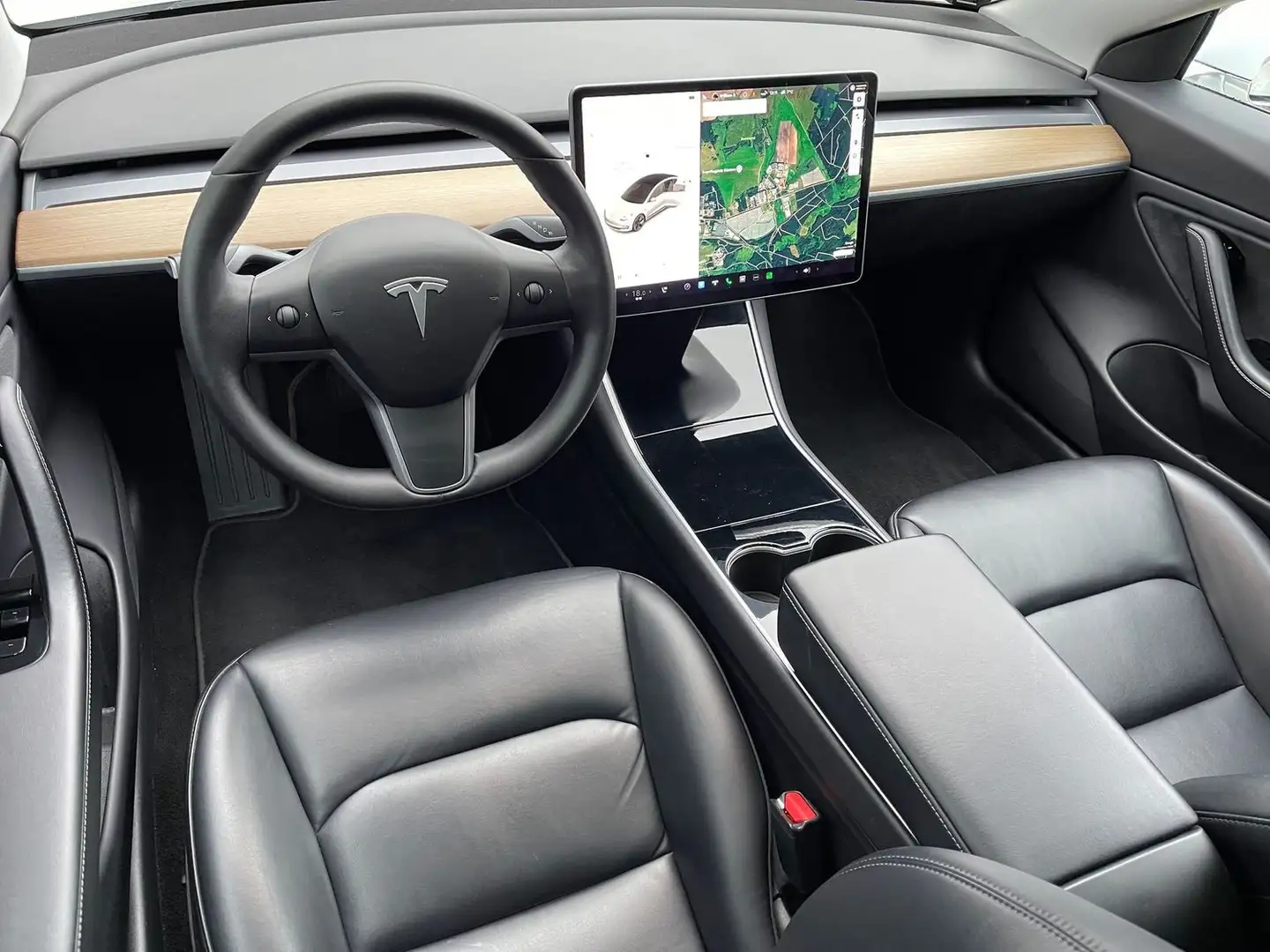 Tesla Model 3 Long Range Dual Motor AWD Weiß - 2