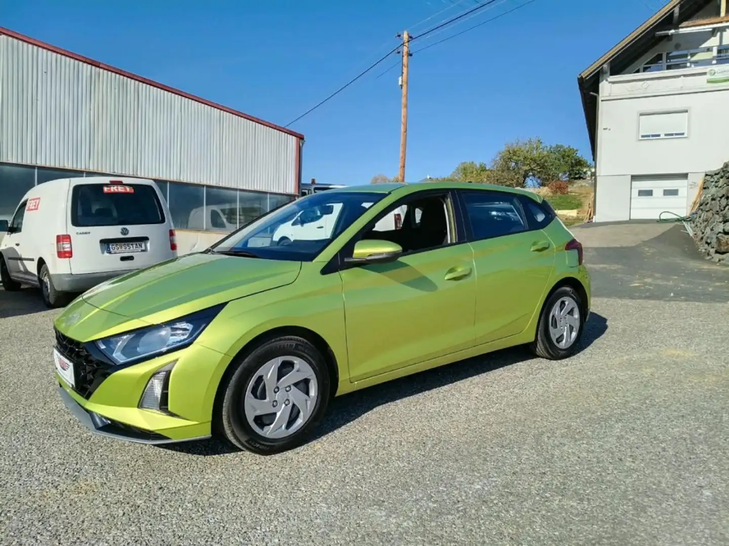 Hyundai i20 IHyundai i20 GO Plus Sondermodell AUTOMATIK, Navi, Kamera Grün - 1