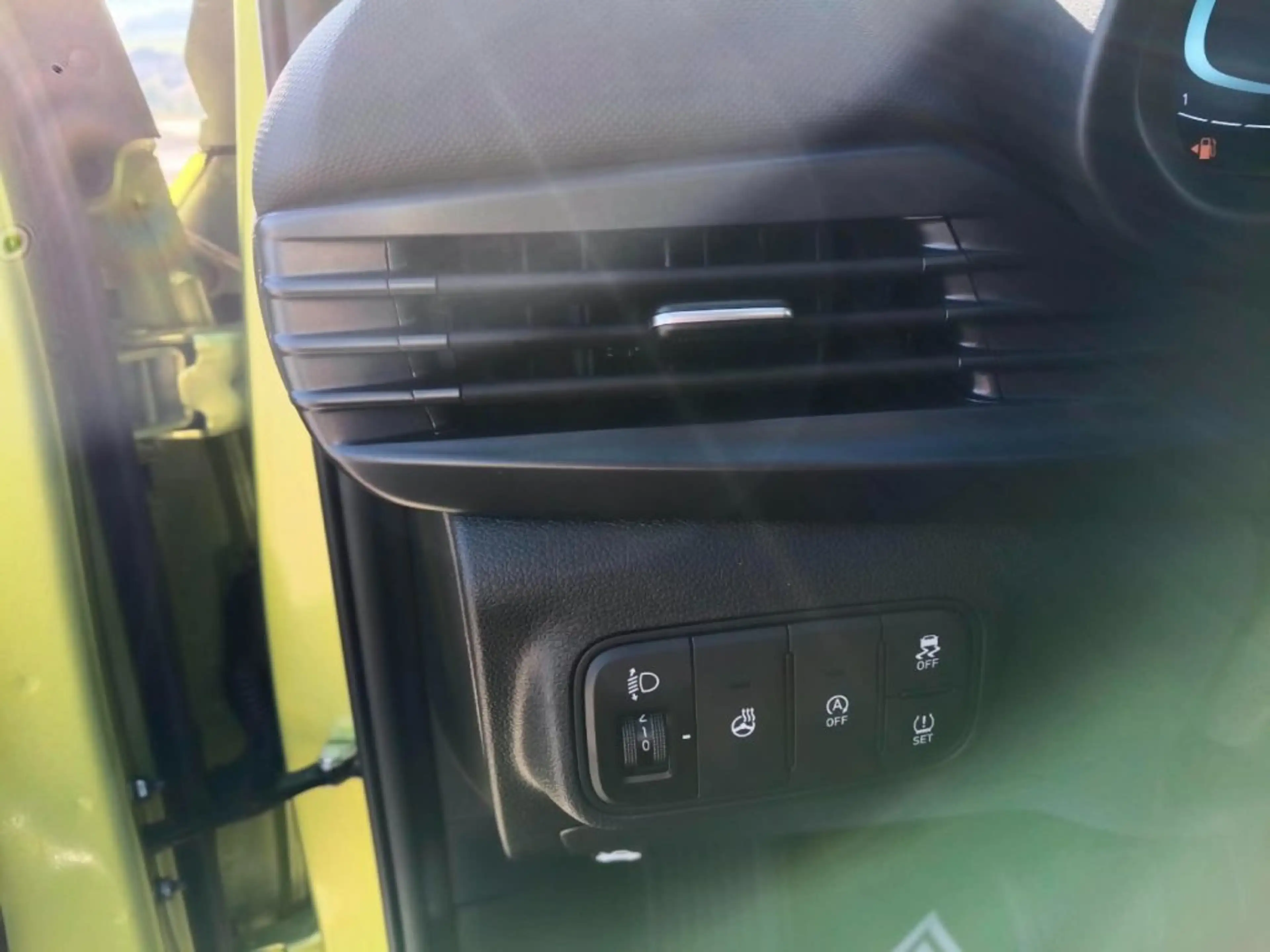 Hyundai i20 IHyundai i20 GO Plus Sondermodell  AUTOMATIK, Navi, Kamera — photo 12