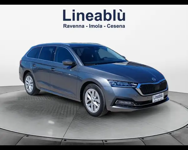 Skoda Octavia view 7