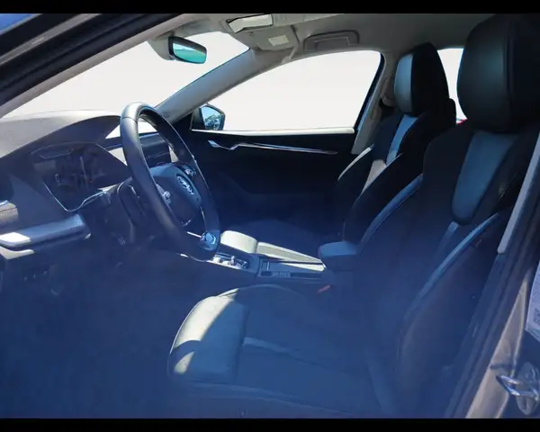Skoda Octavia view 9
