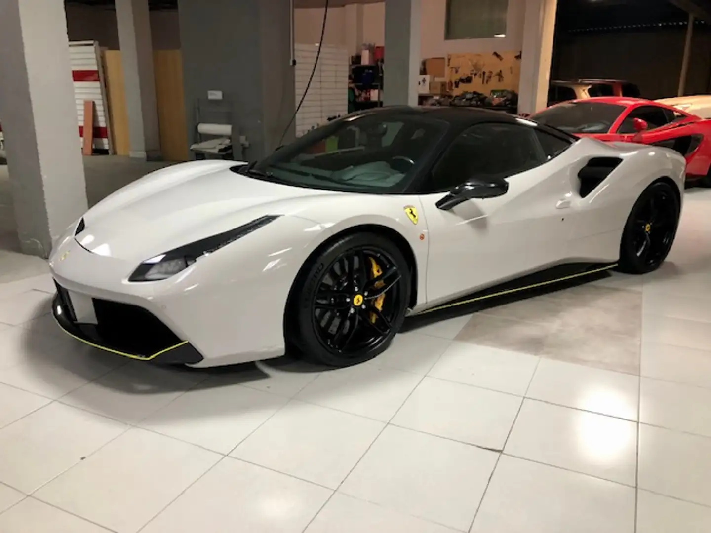 Ferrari 488 GTB Gris - 1