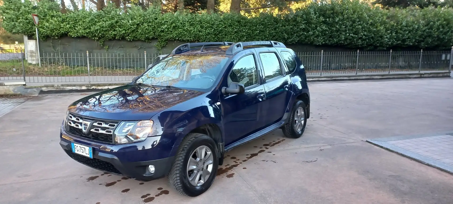 Dacia Duster Duster 1.6 Ambiance Family Gpl 4x2 s Blu/Azzurro - 1