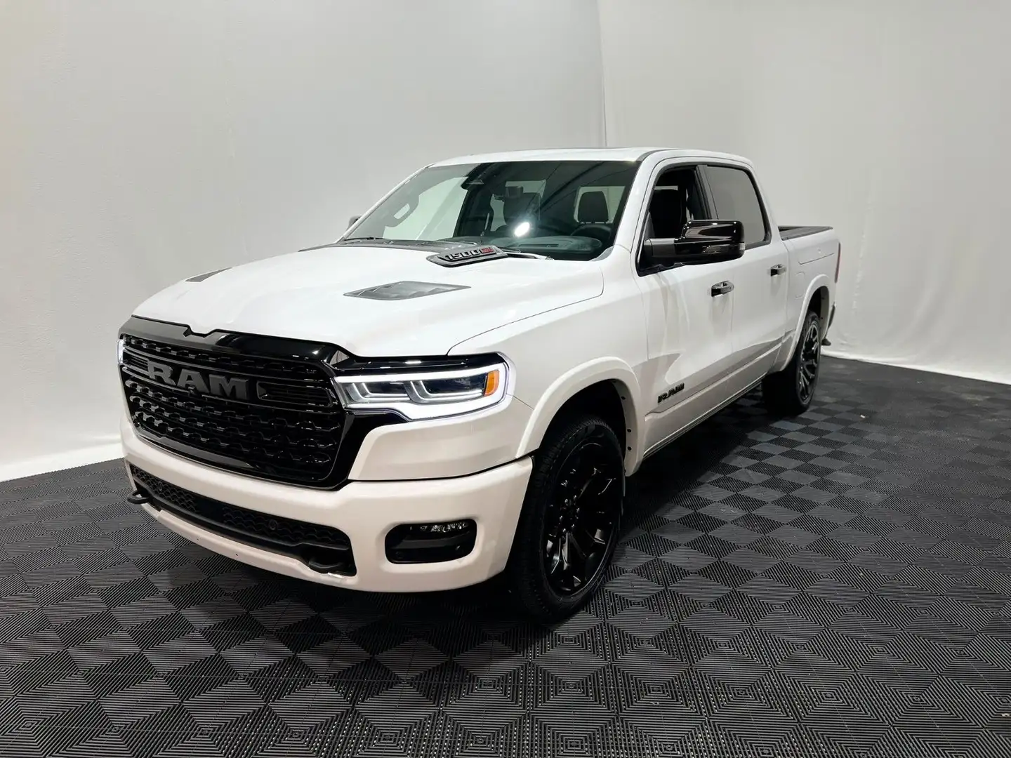 Dodge RAM 1500 Limited Night H/O 540PS MY25 *HUD-Luft* Weiß - 2