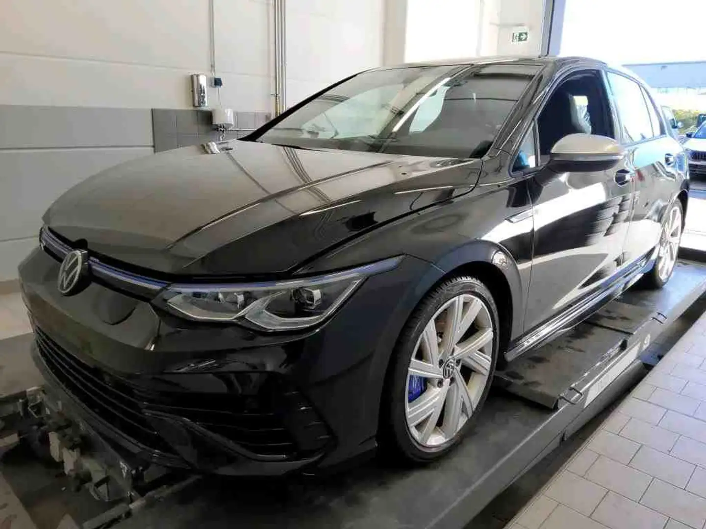Volkswagen Golf R 2.0 TSI DSG 4M Sonderleasing! Sitzh DAB Schwarz - 2