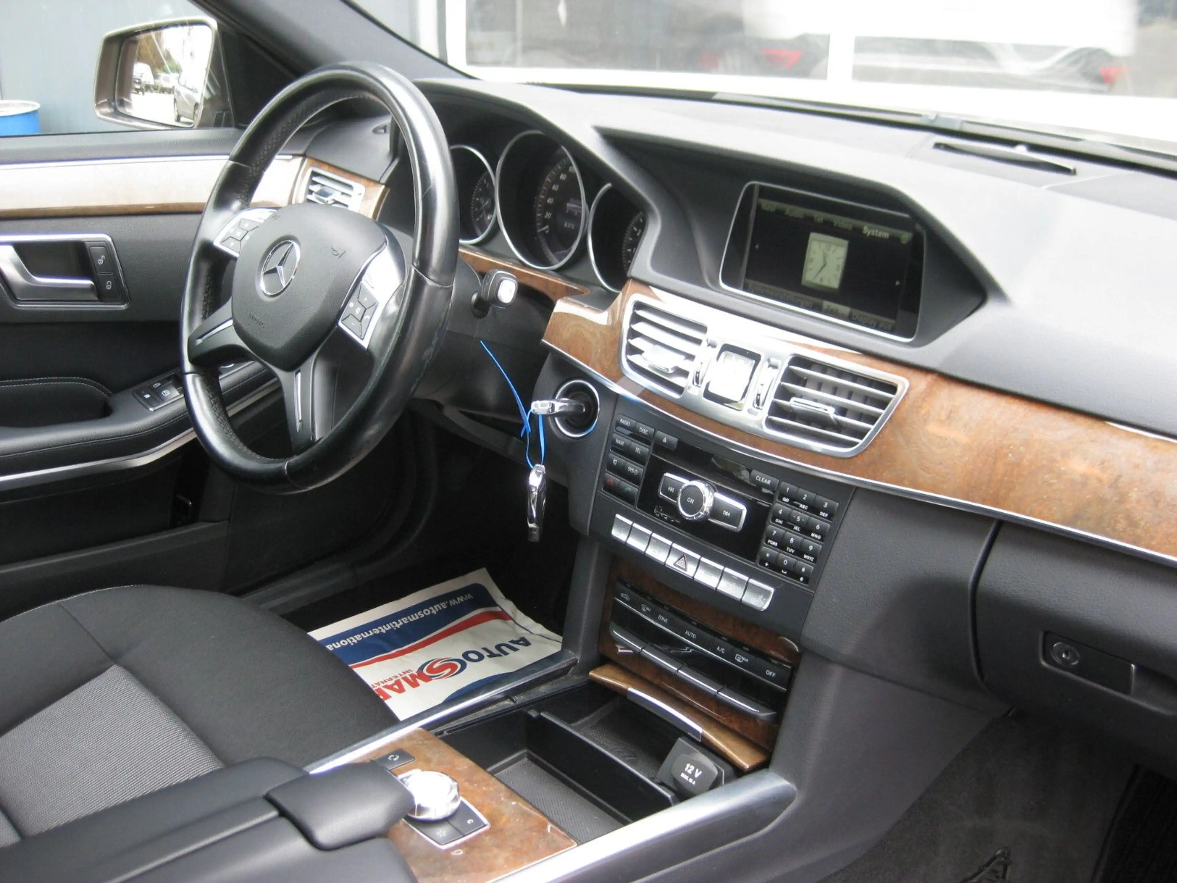 Mercedes-Benz E 350 E T-Modell E 350 CGI BlueEfficiency — photo 12