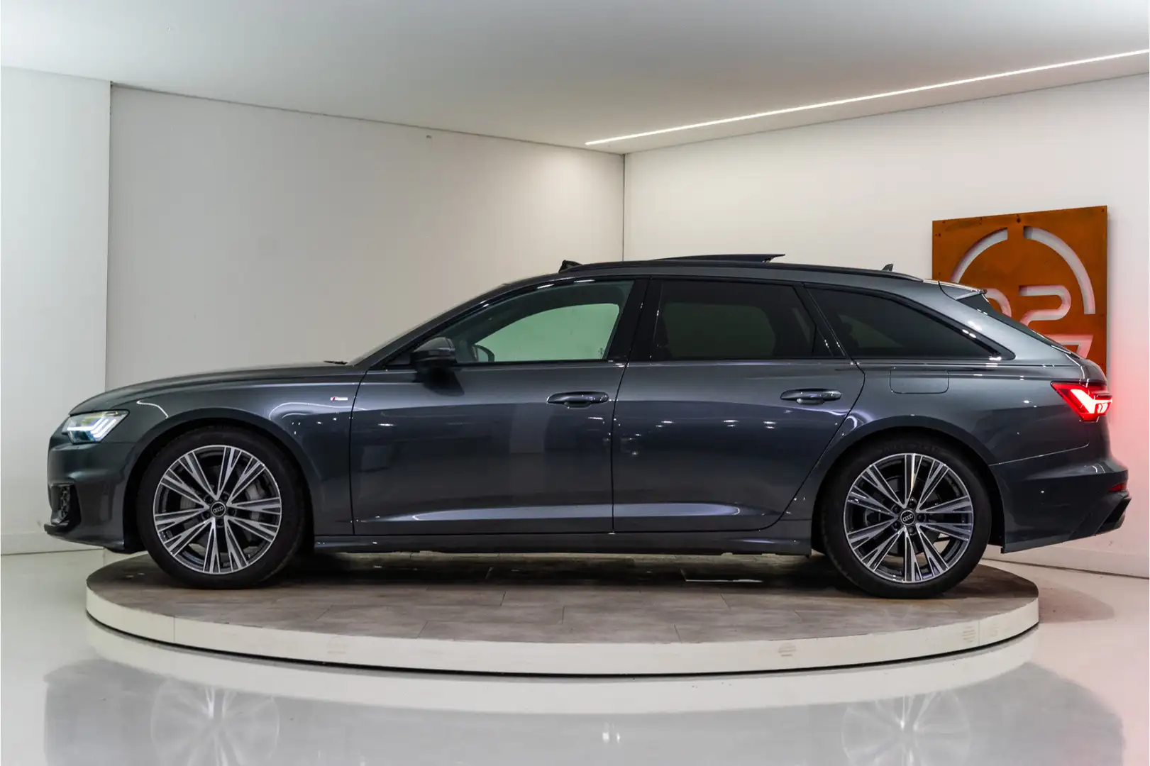 Audi A6 Avant 50 TFSI e Quattro 3x S-Line 299PK | Pano | T Grijs - 2