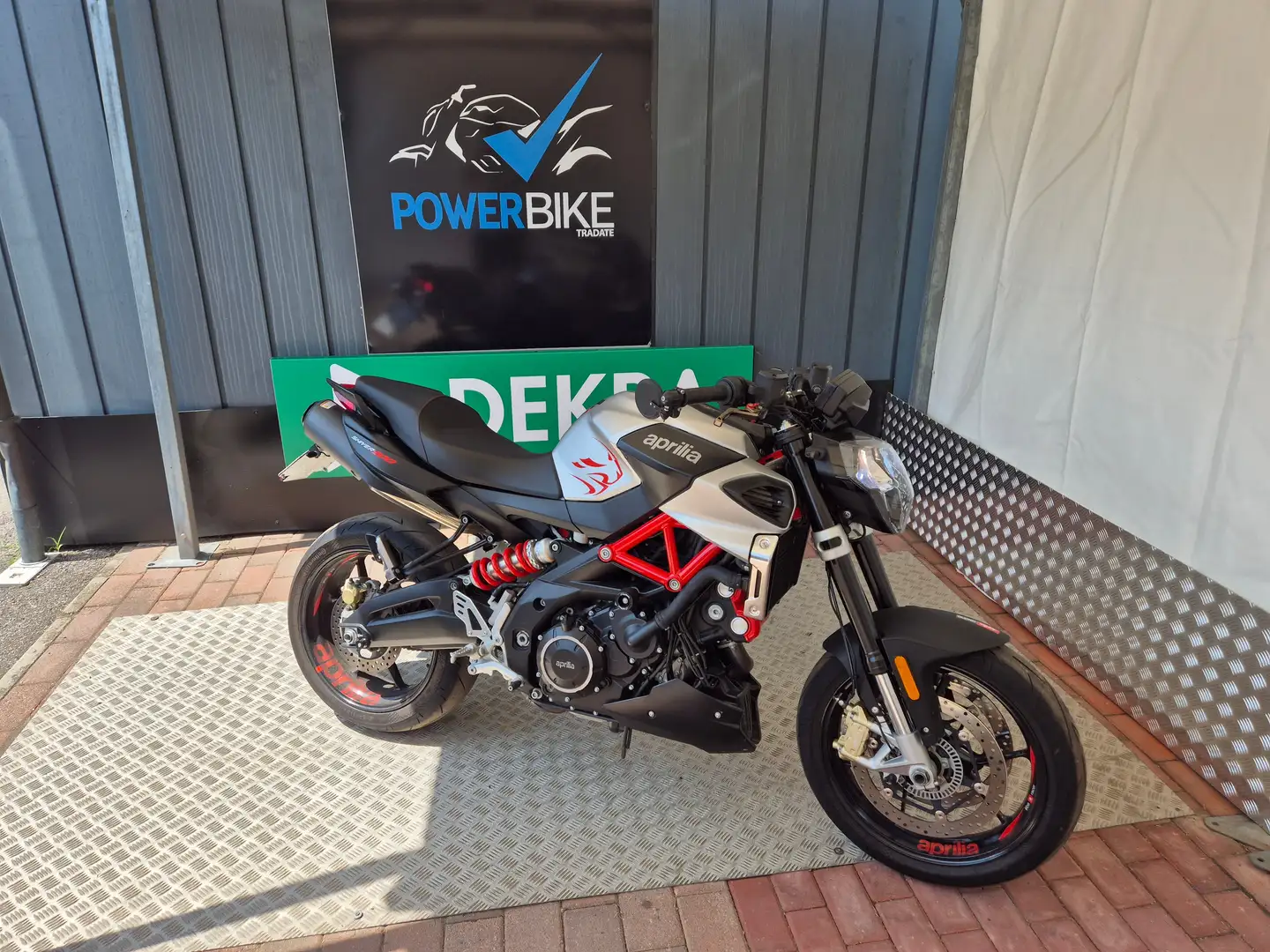 Aprilia Shiver 900 NAVI ABS Argento - 2