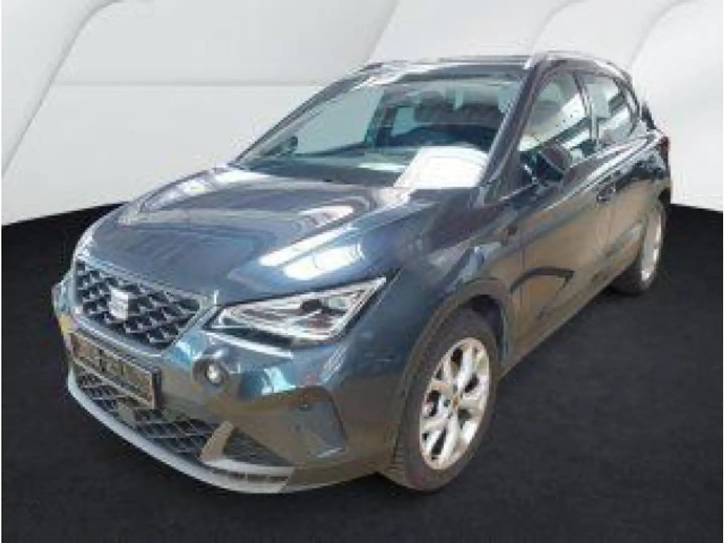 SEAT Arona 1.0 TSI FR KAMERA SIDE-ASSIST LED NAVI VIR Grijs - 2