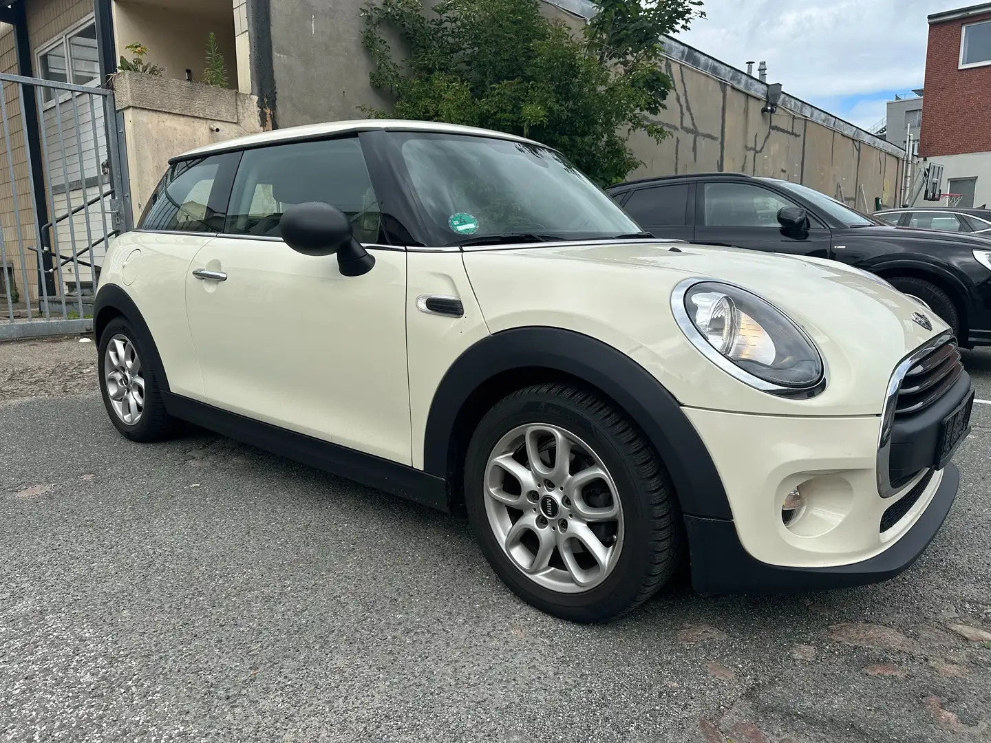 MINI One Navi-Automatik-75km-Klima-Allwetterreifen-PDC Weiß - 1