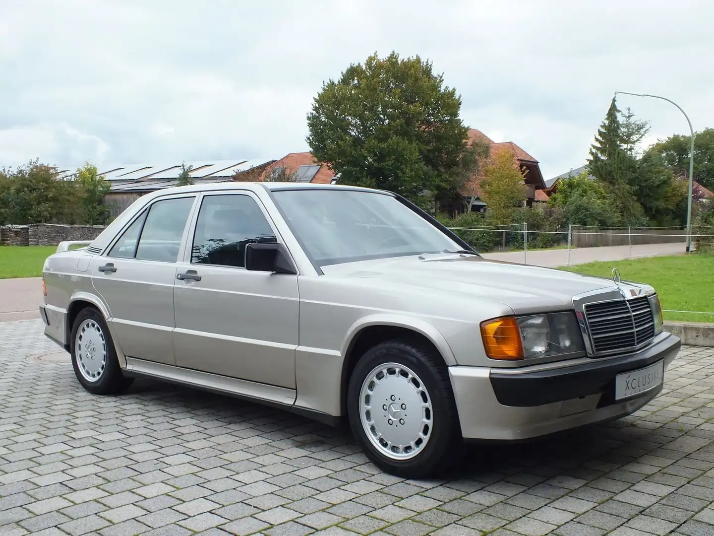 Mercedes-Benz 190 E 2.3-16  - ohne KAT - 185 PS - deutsche EZ. Silber - 2