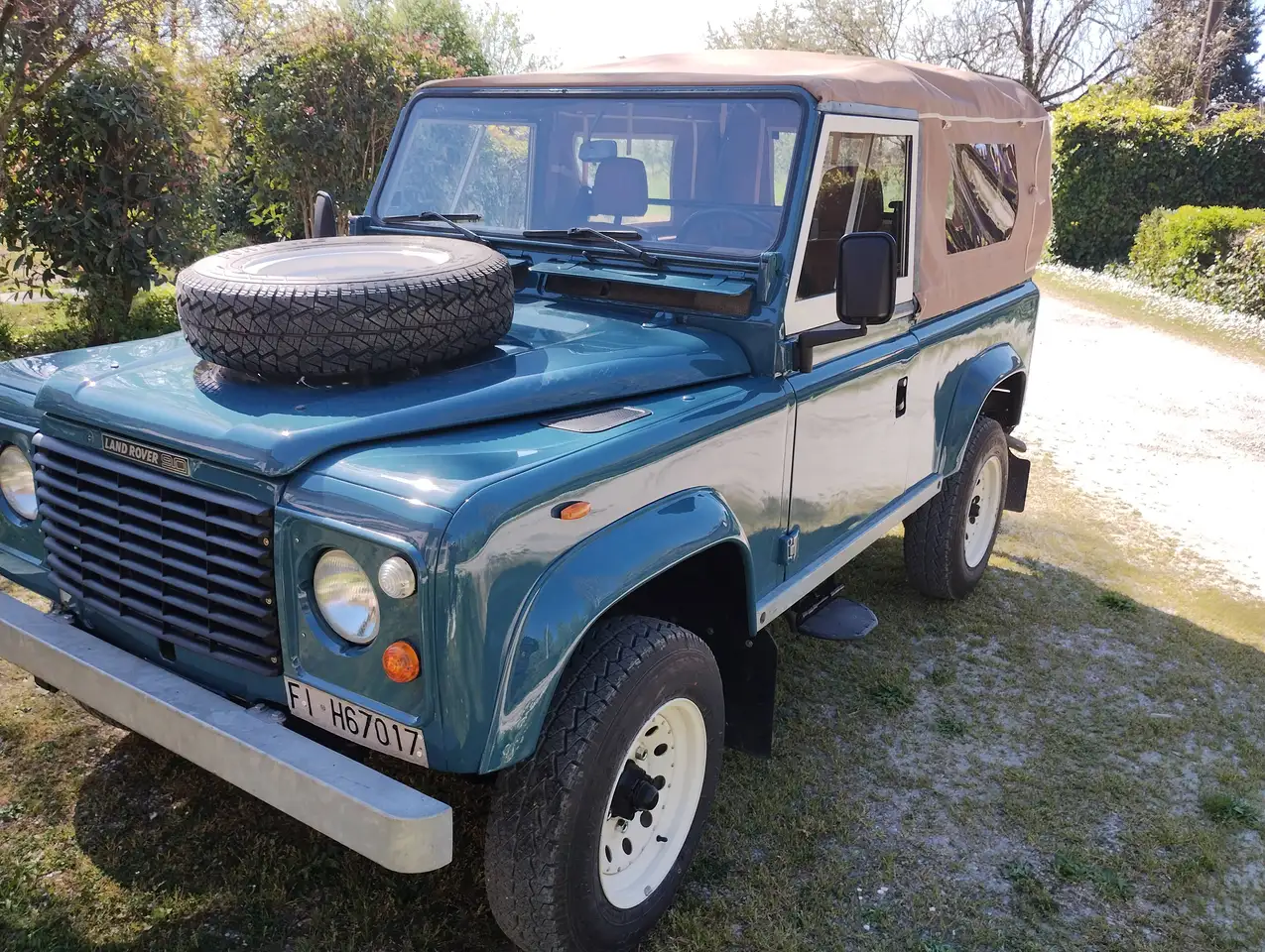 Land Rover Defender 90 2.5 Soft Top, foto 4