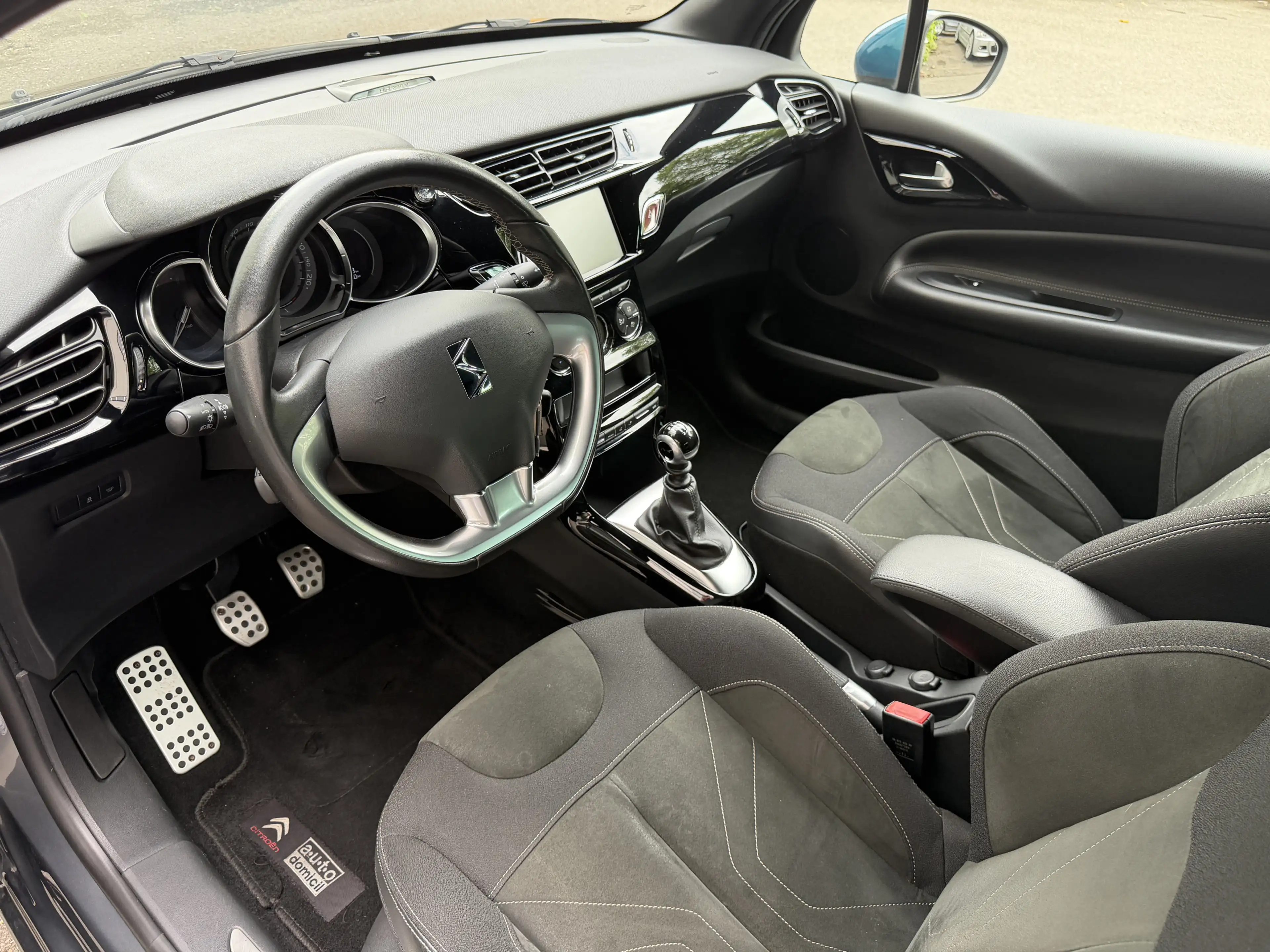 DS Automobiles Sport Chic THP 165 LED Navi Rü-Kamera Tempomat — photo 11